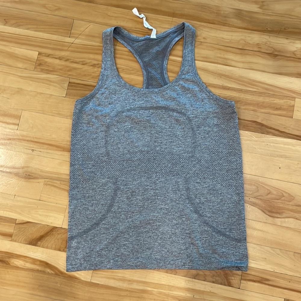 Lululemon grey tank top